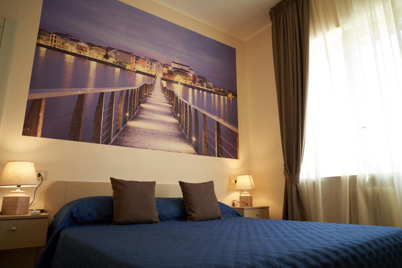 Le Stanze Di Ricci - Affittacamere Low Cost Lesina Exterior photo